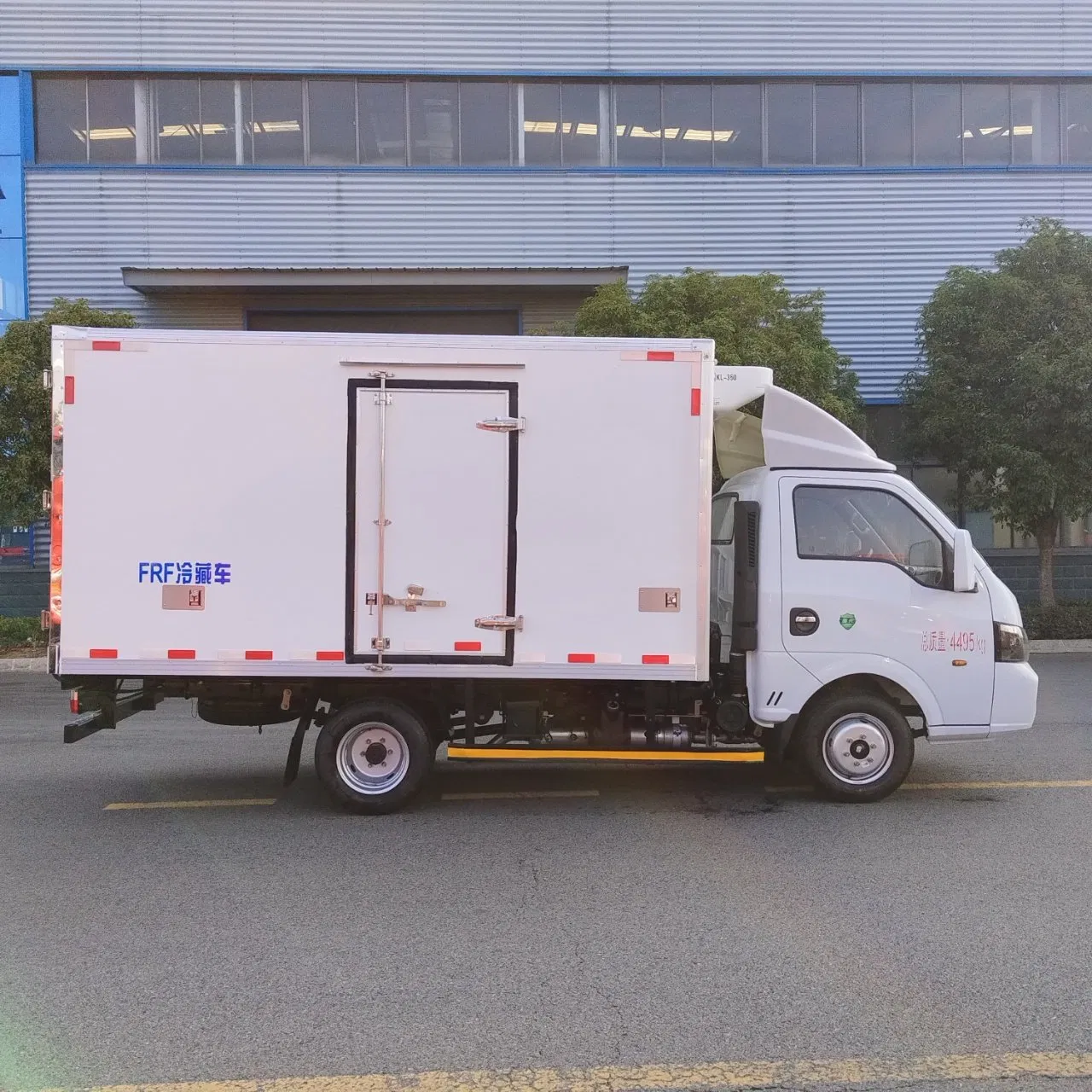 Reliable Dongfeng Refrigerated Truck for Efficient Cold Chain Transport