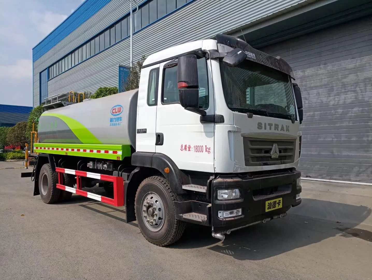 High-Quality Water Bowser 15 Ton Right-Hand Drive Factory Supply