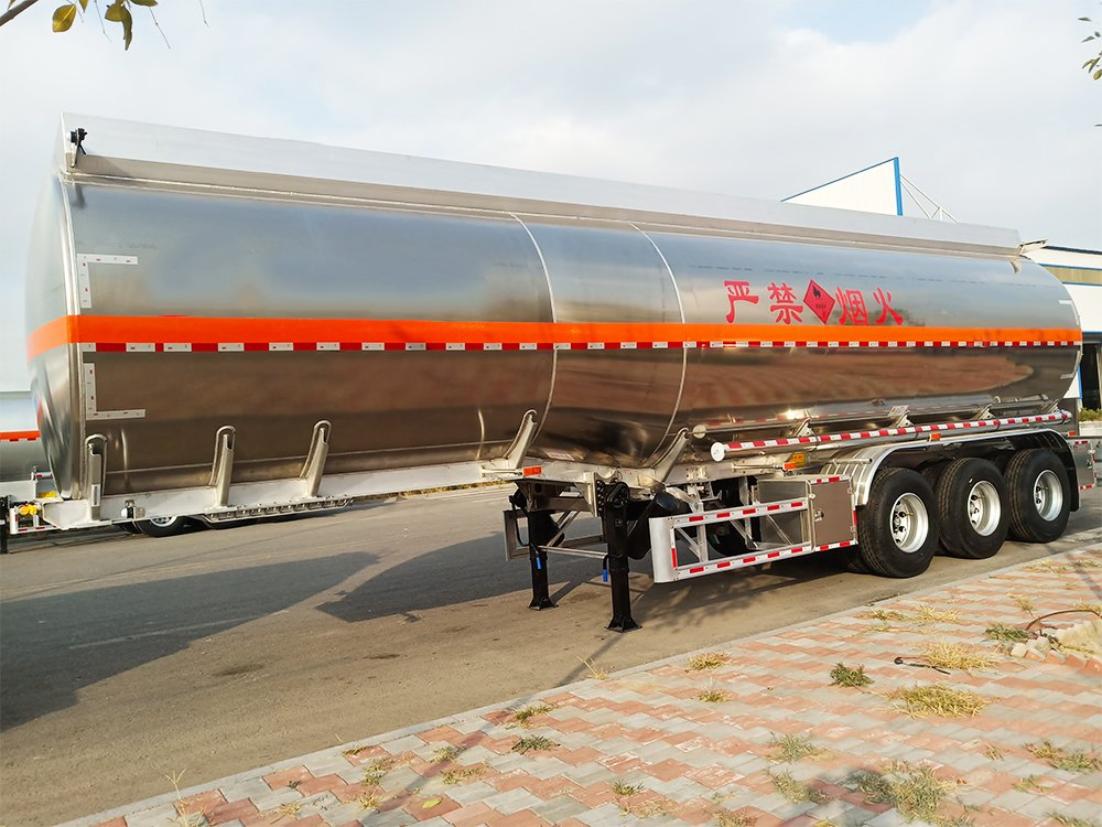 Square Round and Goose Neck Design Aluminum Alloy Tanker Fuel Oil Tank