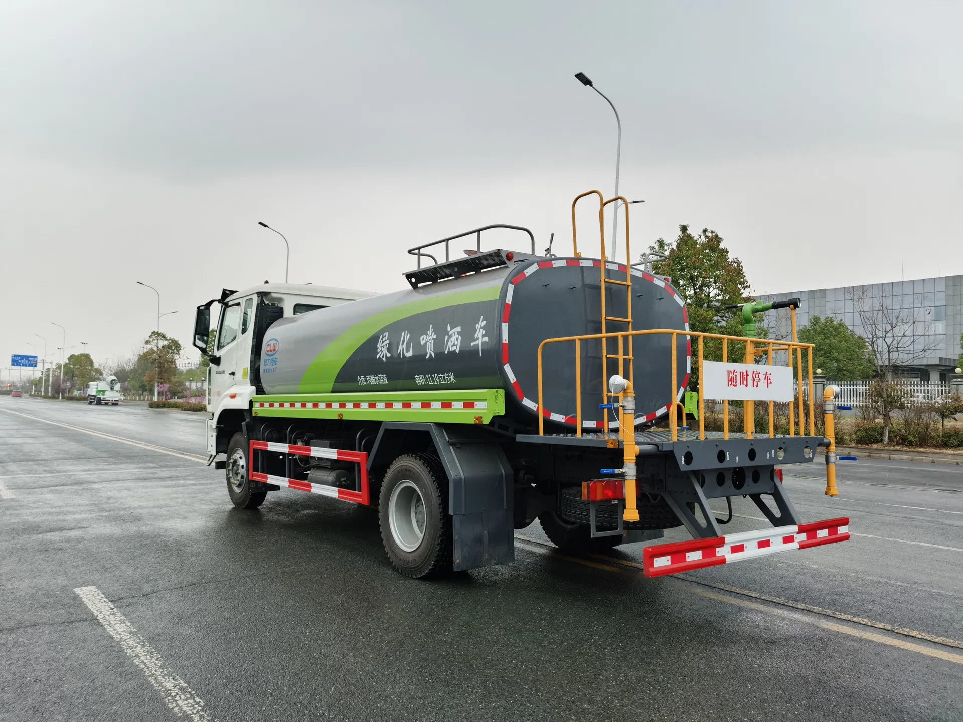 Water Sprinkler Truck Operation
