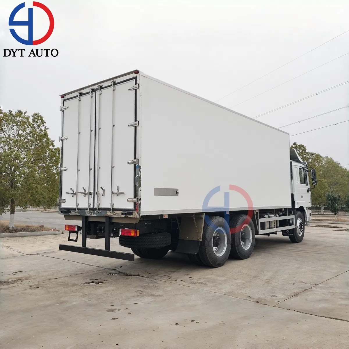 Used New Shacman HOWO Foton Dongfeng 1suzu FAW 4X2 6X4 8X4 10ton 20ton Refrigerated Freezer Van Truck