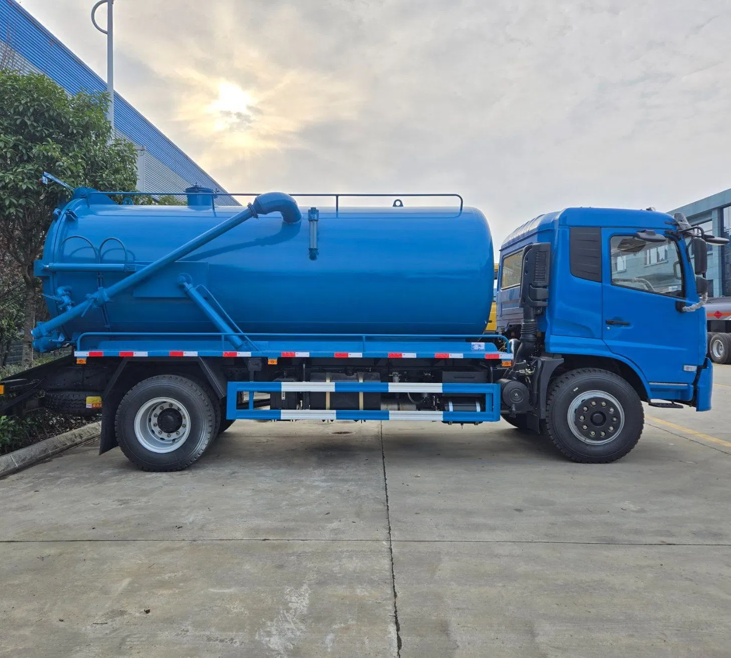 Heavy Vacuum Suction Truck, 10000L Vacuum Dung Suction Truck, Sewage Suction Truck
