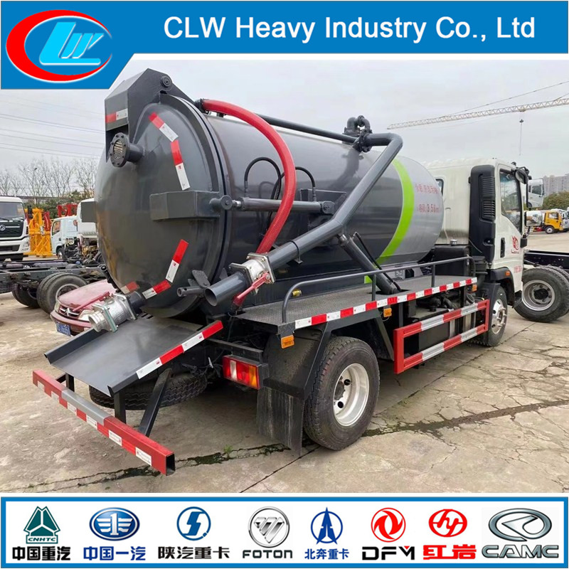 Sinotruk HOWO 4X2 8cbm Vacuum Pump Fecal Suction Truck