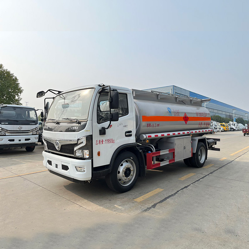 Dongfeng Fuel Tank Truck 8500L Aircraft Refueling Tanker Truck Oil Water Diesel Gasoline Delivery Transport Truck