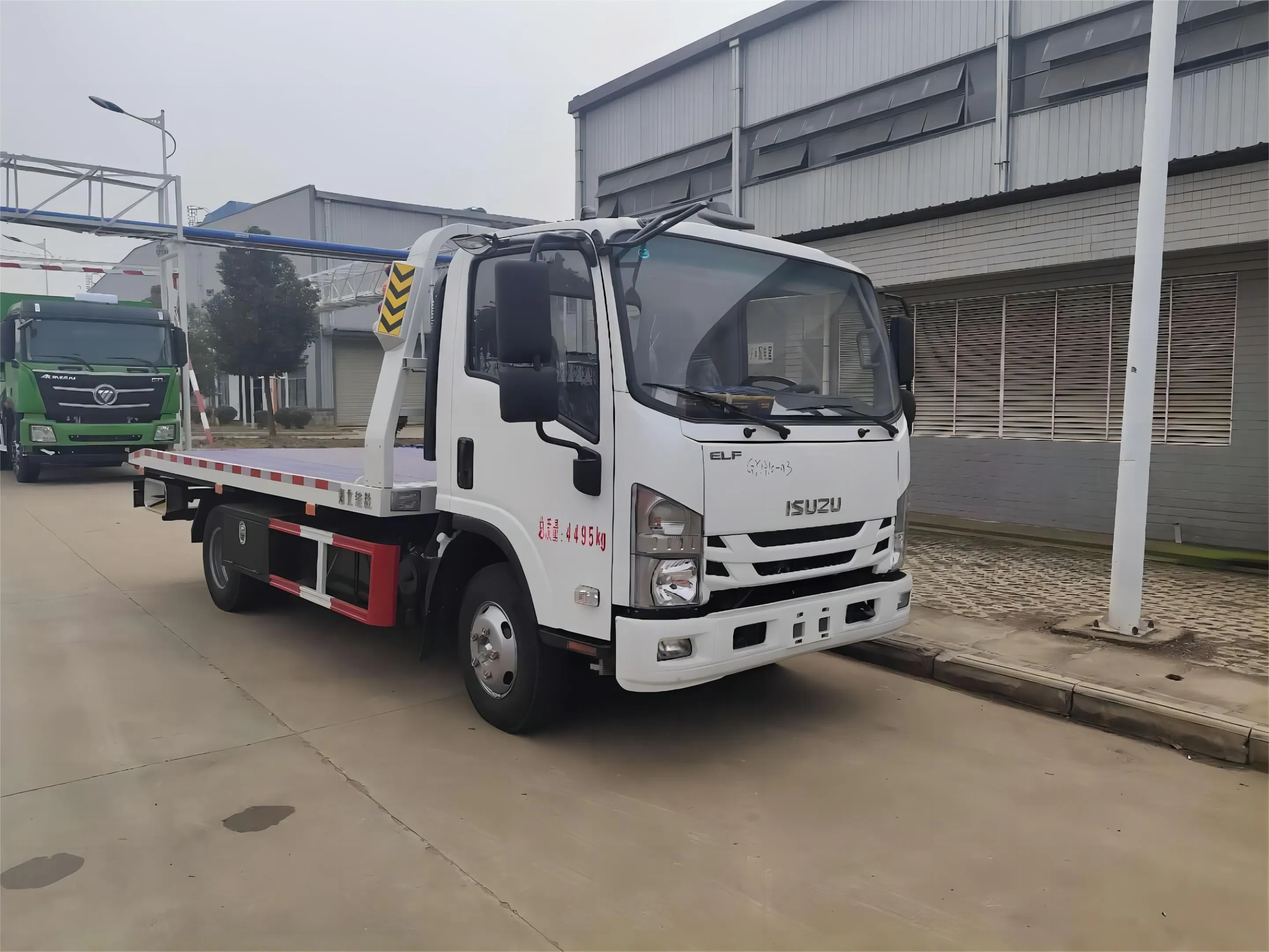 Japanese Brand Kv100 3t Flatbed Tow Truck with 5.4m Wrecker Body Rollback Towing Trucks for Sale