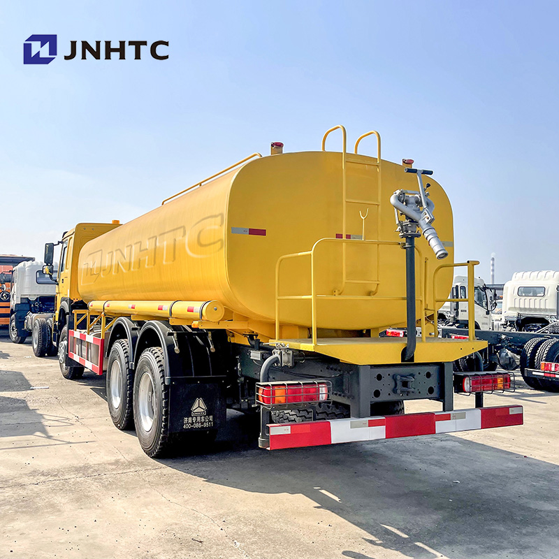 Used HOWO Water Tanker 6X4 20000 Liter Water Spray Bowser