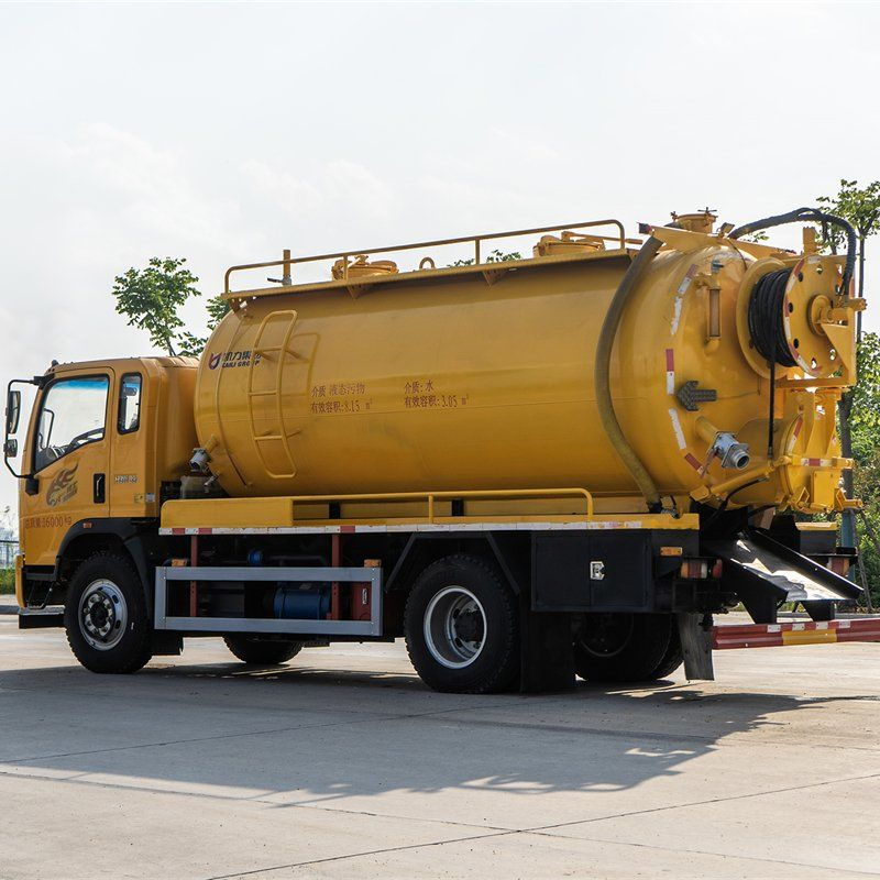 Cost-Effective Sinotruk 14000L Vacuum Sewage Truck Heavy-Duty Suction Pump for Waste Sewage Extraction