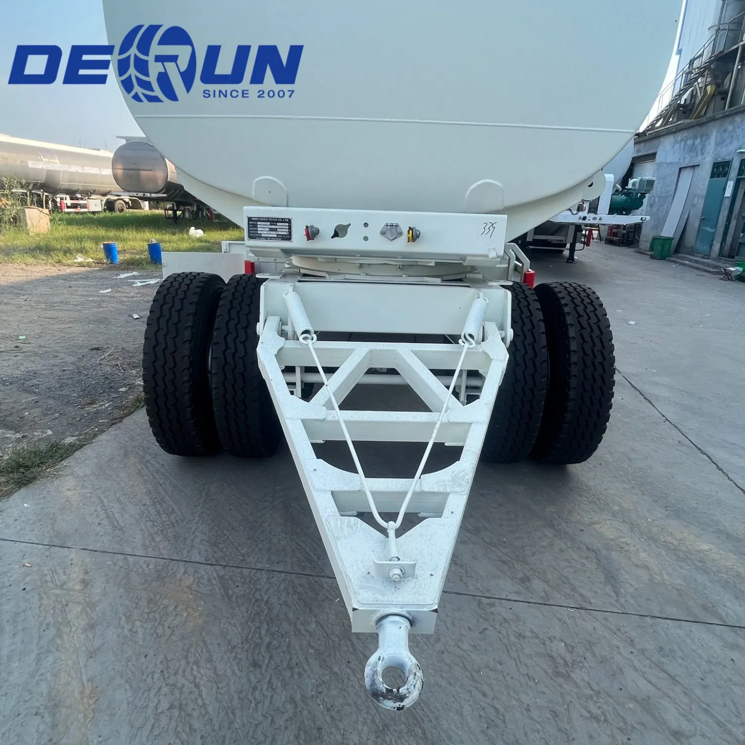 Wholesale Fuel/Oil/Chemical Tanker Trailer 40000/45000 Liters Bulk Liquid Transporter