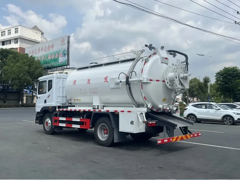 Sewage Suction Truck View 6