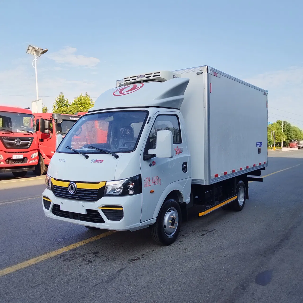 Reliable Dongfeng Refrigerated Truck for Efficient Cold Chain Transport