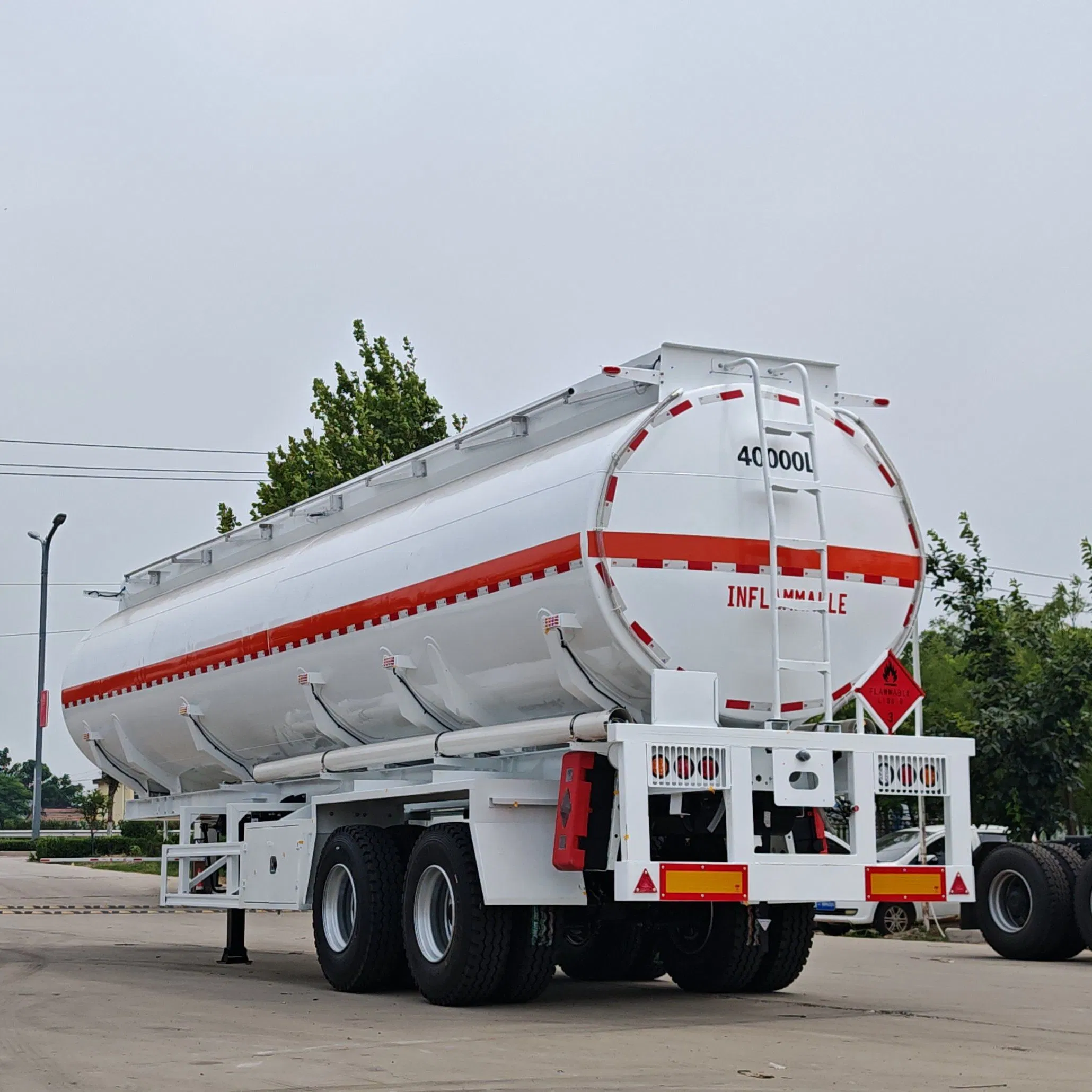 Cimc 3 Axles Oil Tank Trailer 40000L Fuel Tanker Trailer 30000L Petrol Tanker Trailer 30ton Diesel Tanker 40 Ton Carbon Steel Oil Tank Truck West Africa