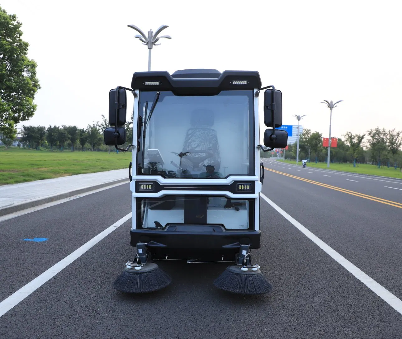 Robustly Built Street Sweeper for Heavy-Duty Municipal Cleaning