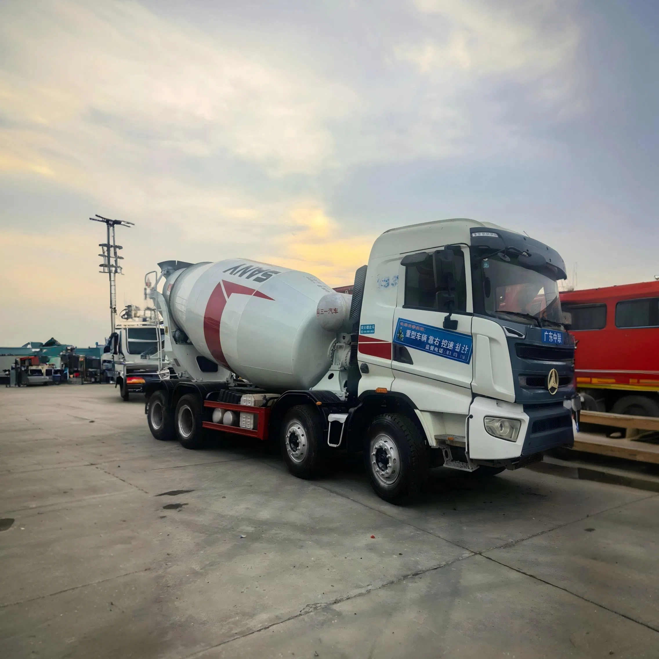 China Concrete Cement Mixing Machine Zoomlion Hydraulic Used HOWO 12 Cubic Meters 12cbm Concrete Mixer Truck