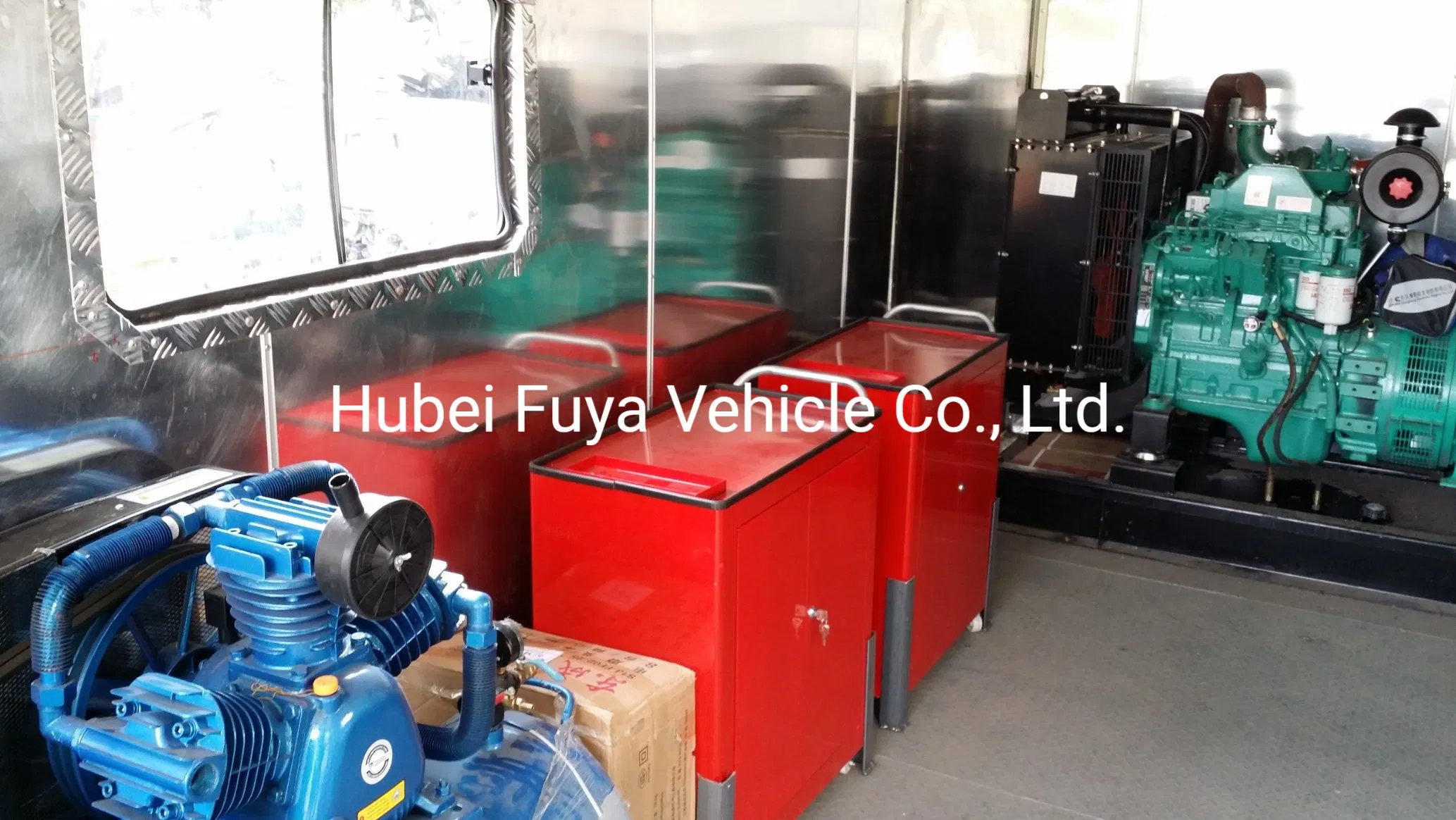 Sinotruk HOWO Workshop Truck with Lubricant Filling System