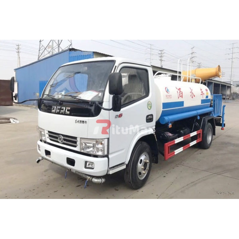 China Dongfeng 4× 2 2 Tons Water Tanker and Water Bowser for Industrial Use