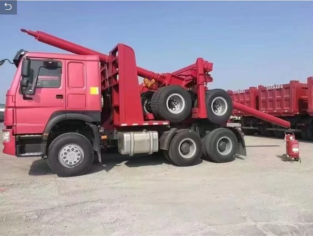 HOWO 6X6 6X4 Heavy Duty Logging Lumber Transport Truck 25-50ton Timber Log Lumber Vehicle Hot Sale