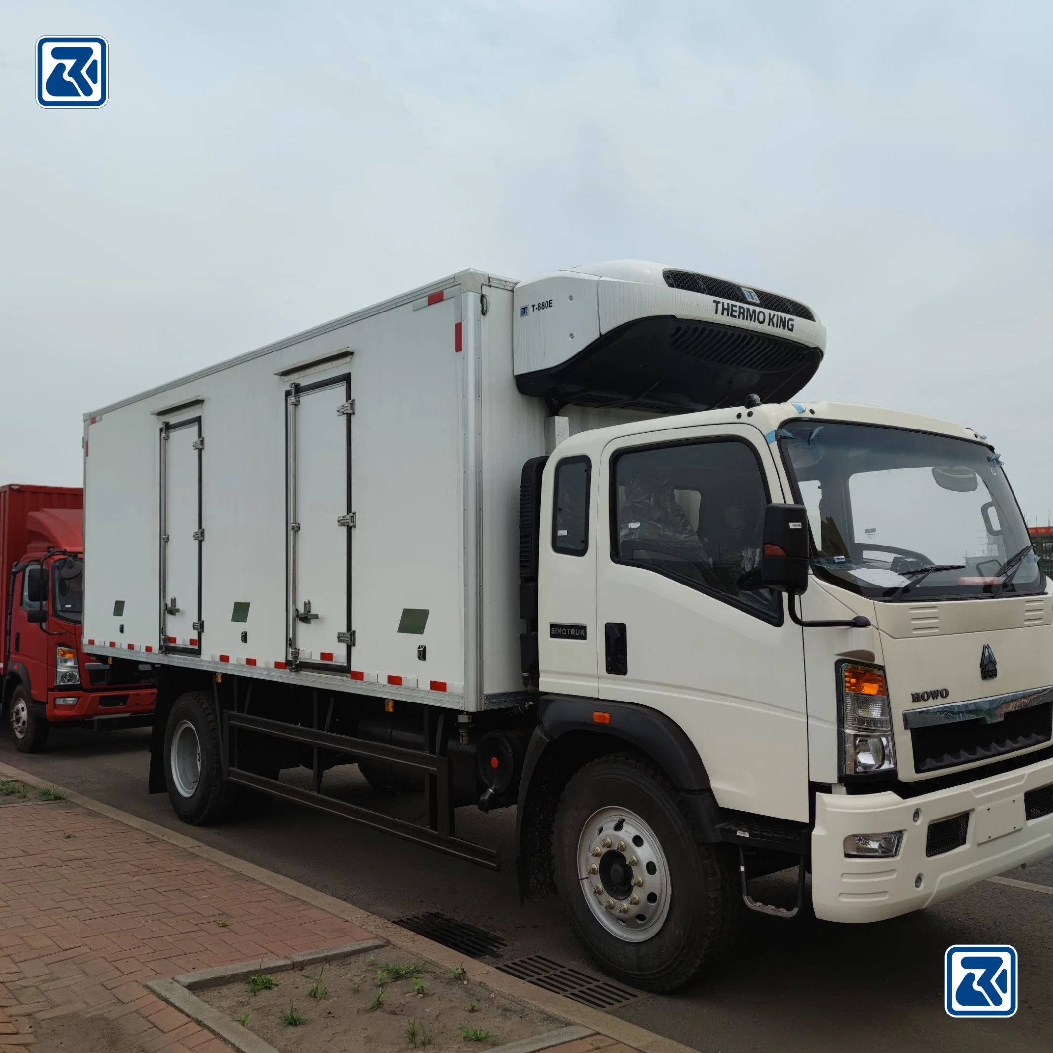 Sinotruk/HOWO 4X2 5 Ton Carrier Cooling Cargo Van/Light/Lorry/Food/Reefer/Freezer/Refrigeration/Refrigerator Truck for Refrigerated/Freezing/Cold/Sale