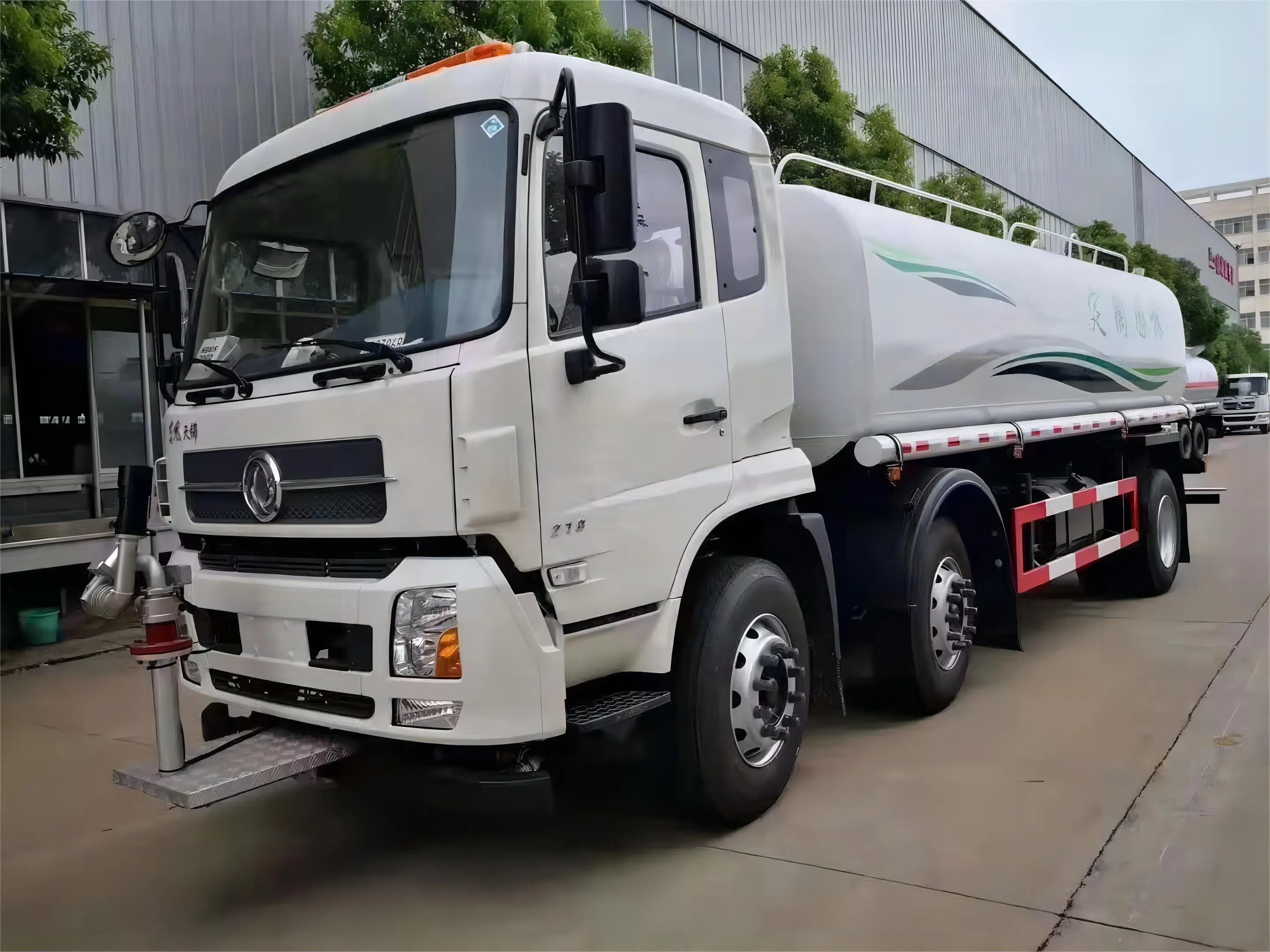 Dongfeng 6X2 Water Tank Sprinkler 16000L 18000L Sprinkle Water Bowser