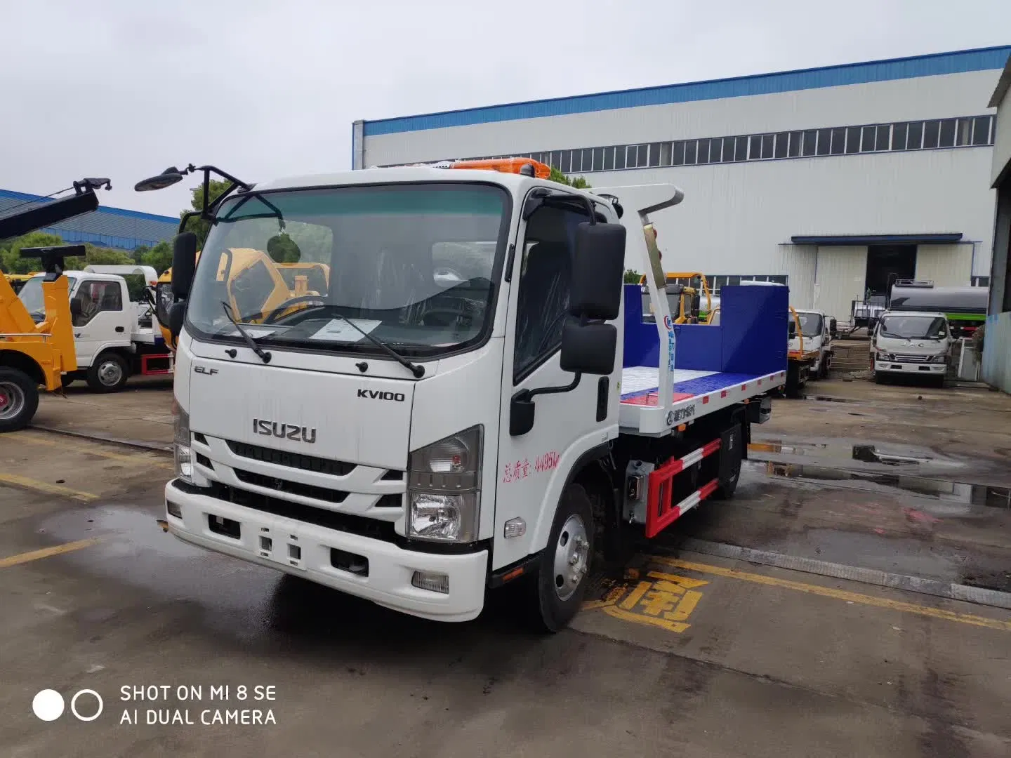 Factory Directly Sale I Suzu 120HP 4X2 4ton Road Flatbed Light Obstacle Wrecker Truck Tilt Tray Tow Truck