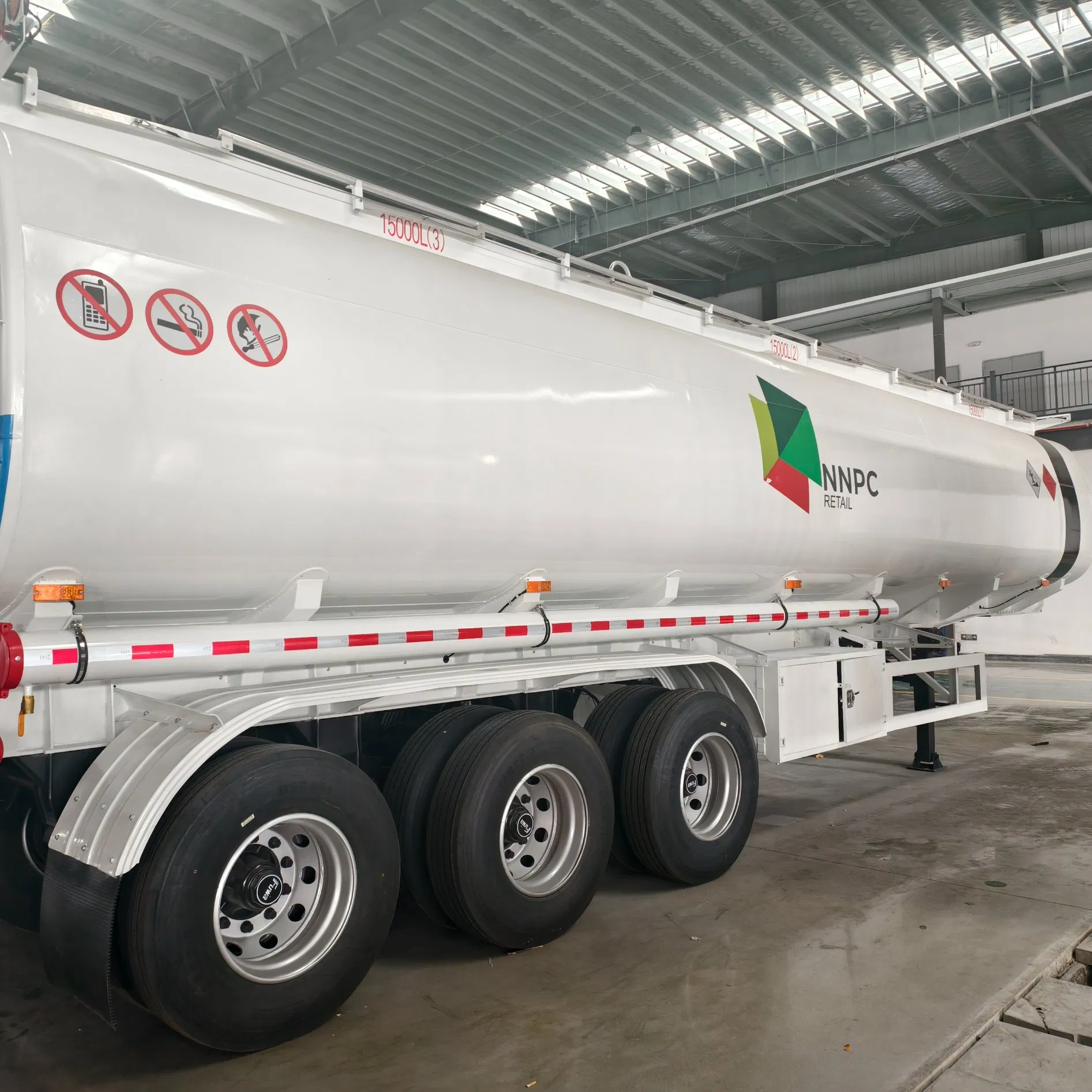 3 Axle Large Capacity Liquid Tanker Semi Trailer for Fuel Transport