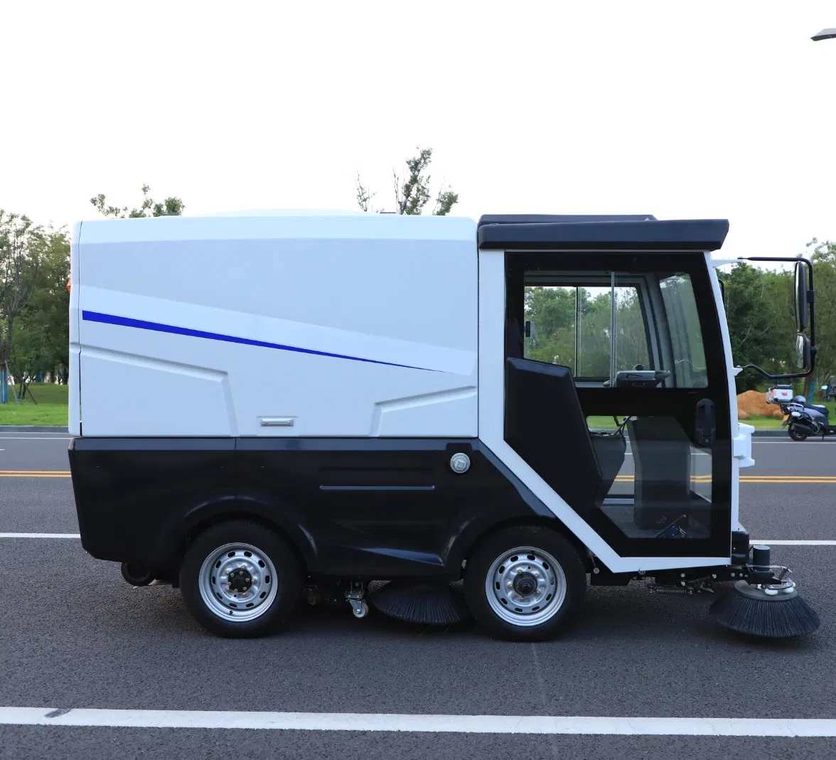 Robustly Built Street Sweeper for Heavy-Duty Municipal Cleaning