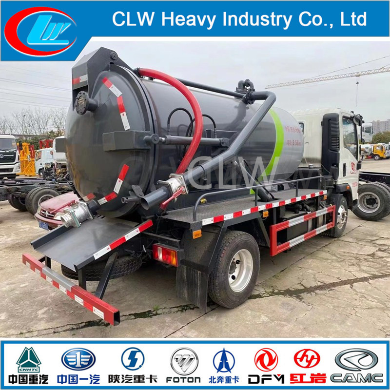 Sinotruk HOWO 4X2 8cbm Vacuum Pump Fecal Suction Truck
