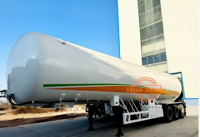 3 Axles 4 Axle 45000L 54000L 40cbm New Fuel Tanker