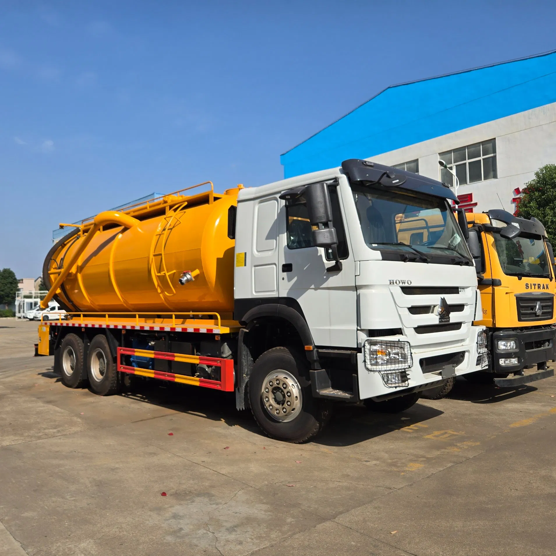 Low-Priced Sale of HOWO 18cbm Sewage Suction Truck 6X4 Vacuum Sewage Suction Truck Price China Sewage Truck Factory