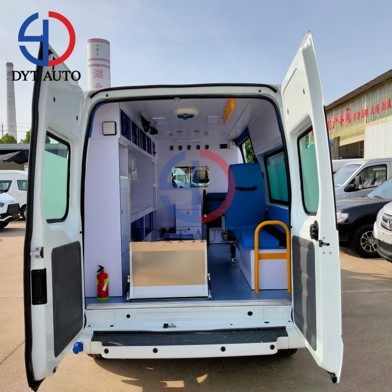 Ford Foton G7/G9 Jmc 1suzu Ambulance Car Patient Transport Vehicle Emergency Rescue EMS First Aid Diesel /Oil Transit Van with Medical Kits and Stretcher