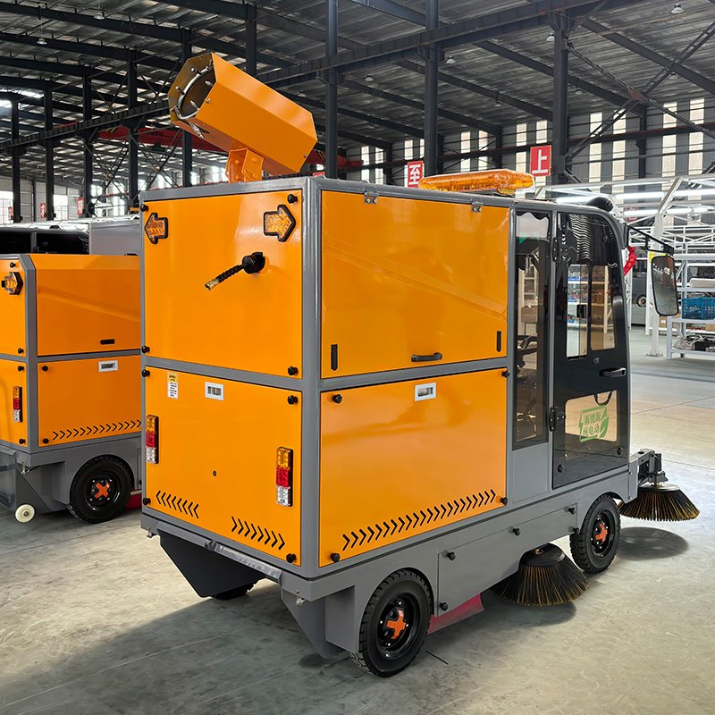 China Small Asphalt Ride on Electric Wash Cart Cleaning Park Robotic Industrial Cleaner Brush Floor Street Car Factory Manual Truck Mini Vacuum Road Sweeper