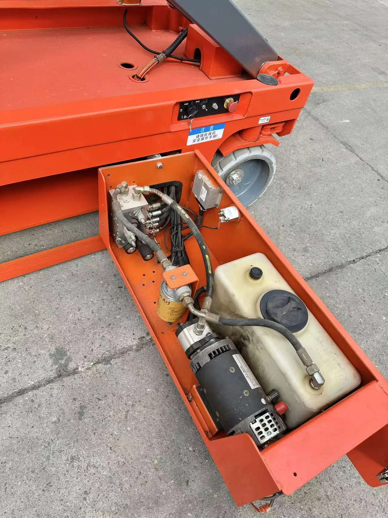 Electric High-Quality Refurbished and Efficient Scissor Type Aerial Work Platform