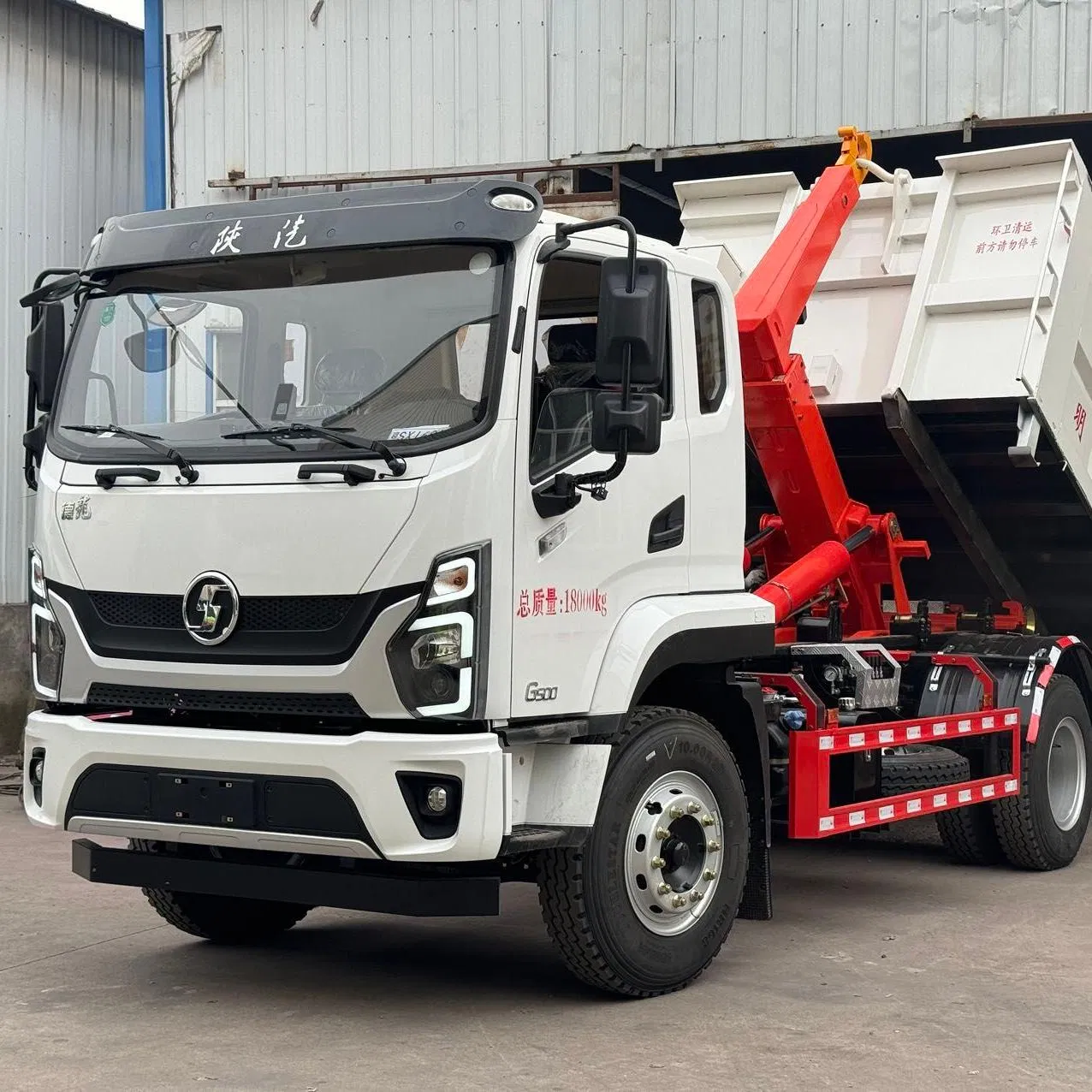 Durable 18 Ton Hook Lift Garbage Truck for Efficient Waste Management