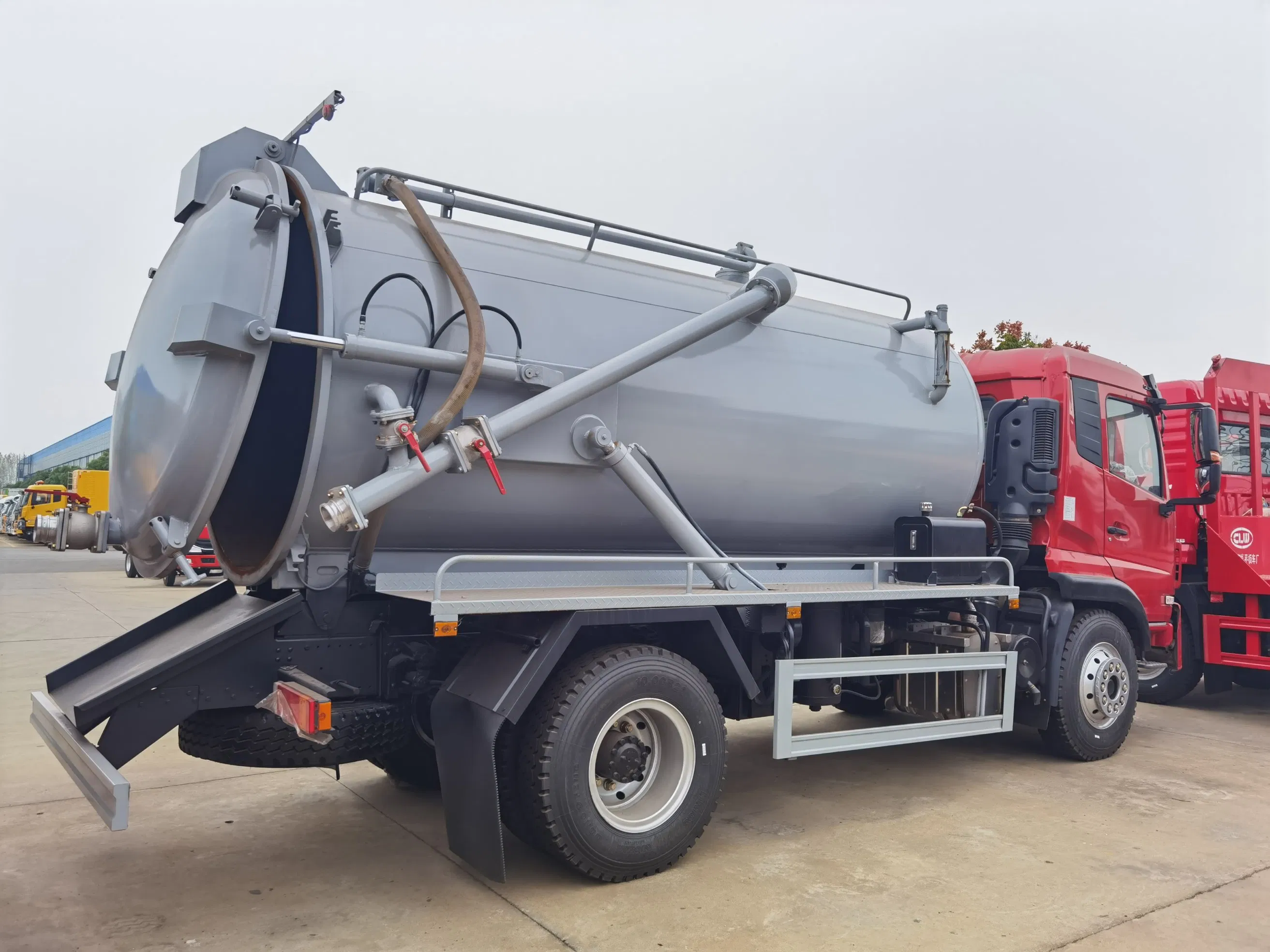 Heavy Vacuum Suction Truck, 10000L Vacuum Dung Suction Truck, Sewage Suction Truck