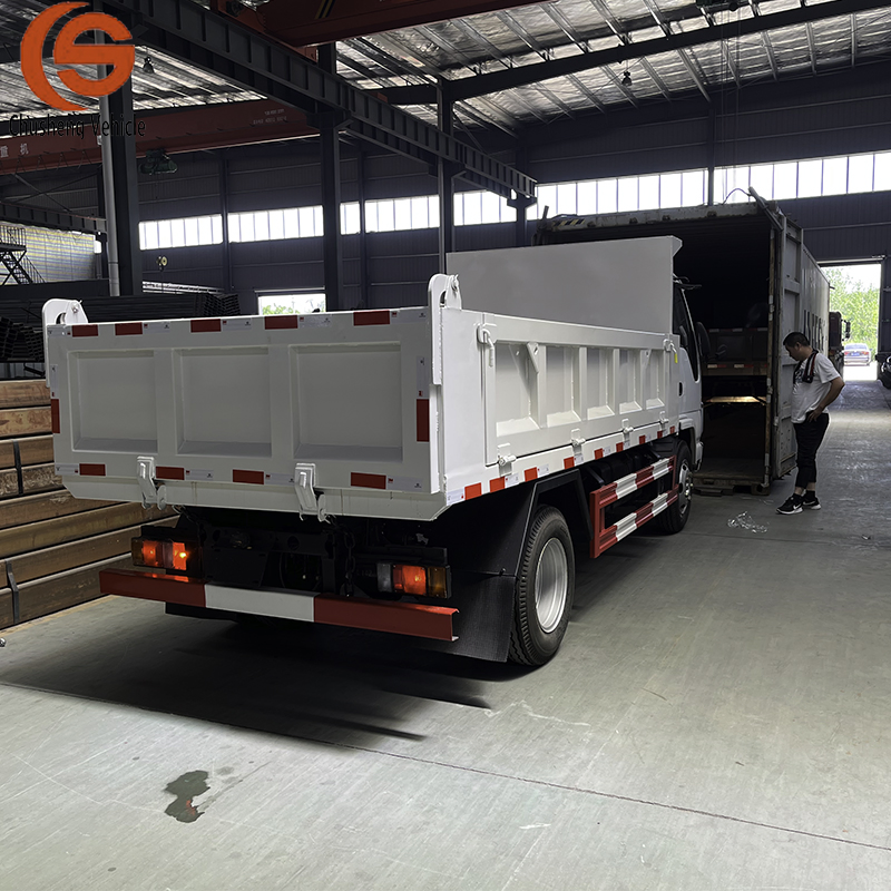 Factory Price Isuzuu 6 Wheels Small Dump Truck 5tons Mini Tipper Truck for Civil Project Construction Rubbish