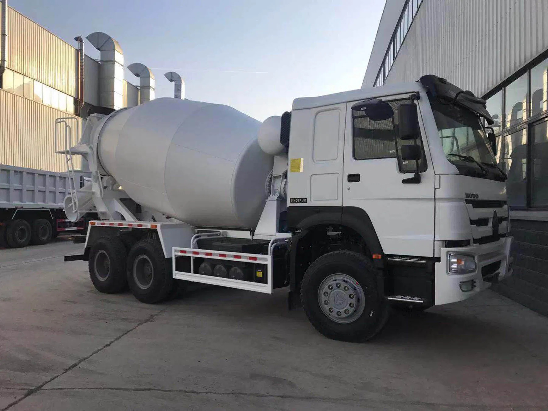 Sinotruck HOWO 6X4 Euro3 340HP 10m3 25ton Concrete Mixer Truck