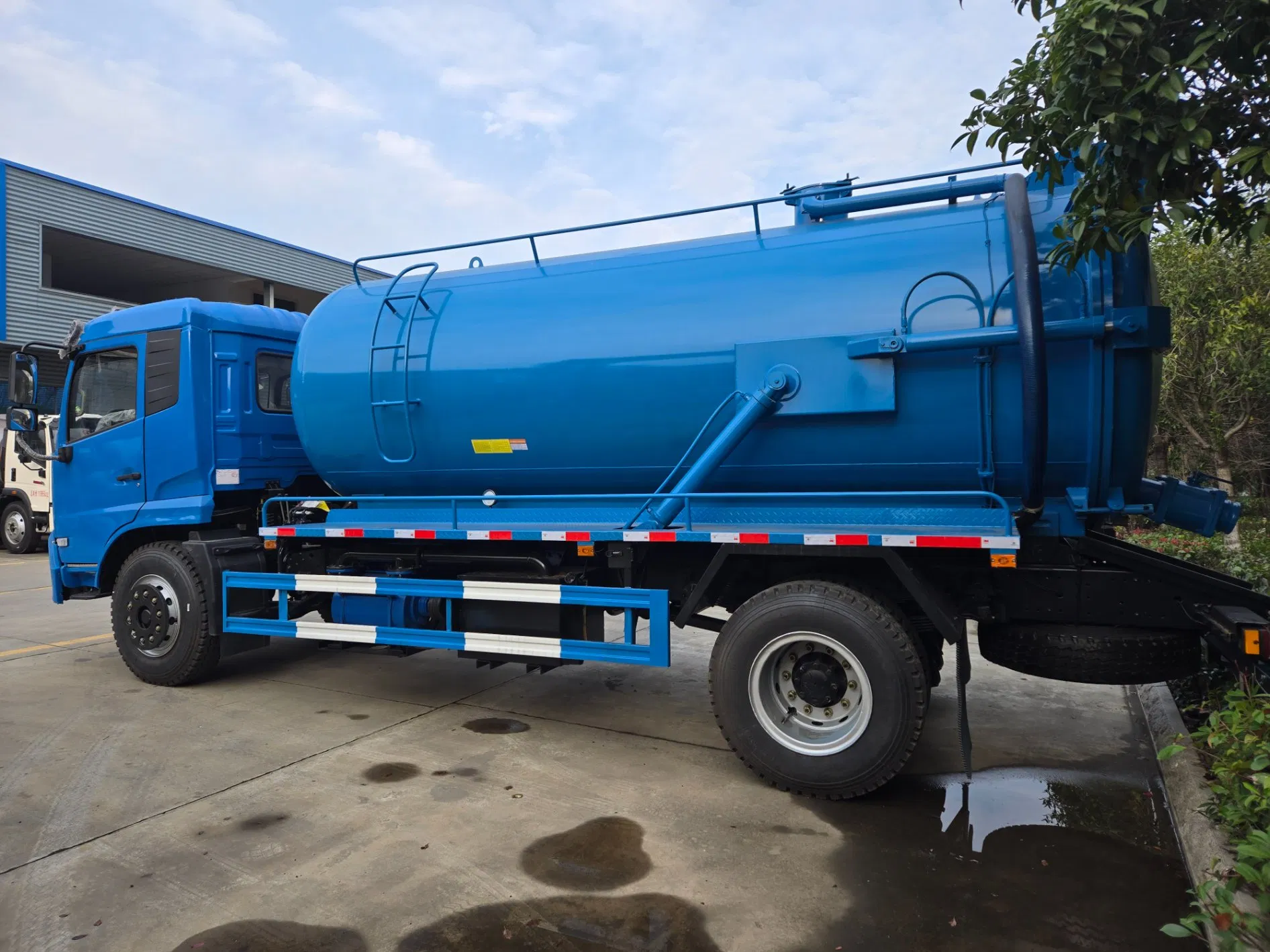 Heavy Vacuum Suction Truck, 10000L Vacuum Dung Suction Truck, Sewage Suction Truck
