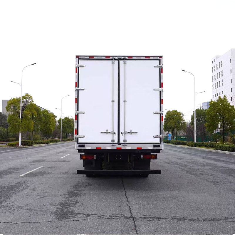 Shacman 6X4 25 Ton Refrigerated Truck, Vegetable, Fruit, Meat, Frozen Food, Frozen Insulation Truck, Cold Chain Truck for Sale