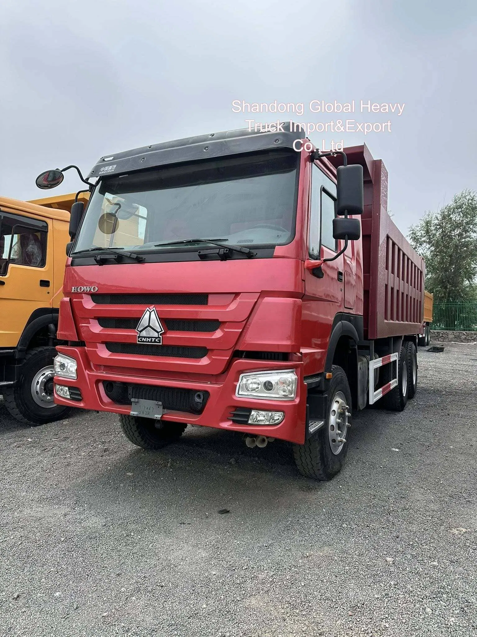 Hot Sale HOWO-7 6×4 Dump Truck for Roadwork Logging Gravel Transport