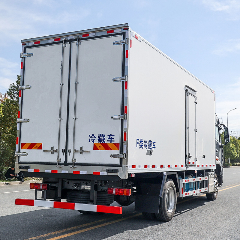 Sinotruk HOWO New/Used 10 Ton Refrigerated Van Food Freezer Cooling Box Truck Cargo Cooling Transport Trucks for Milk Meat Ice Cream Delivery