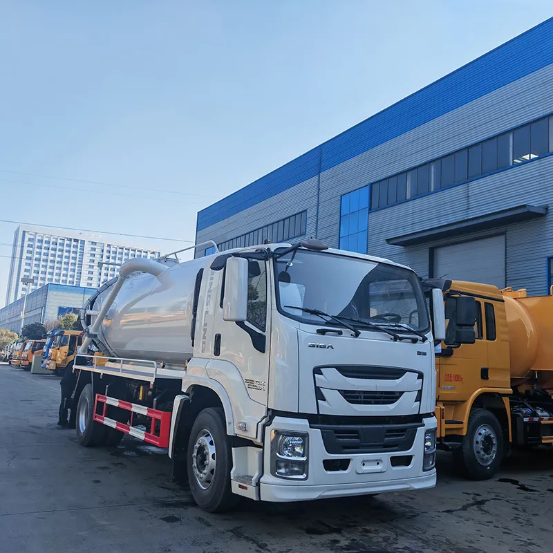 Sewage Suction Truck 3