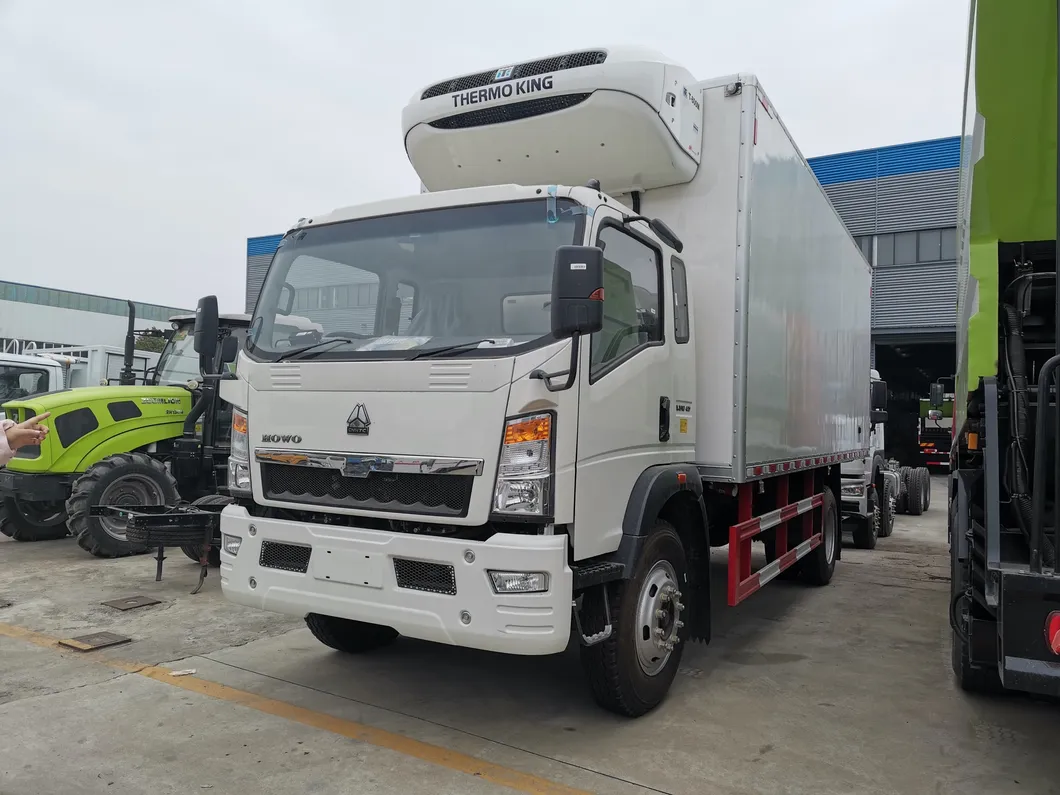 Sinotruk HOWO Refrigerated Truck Front View