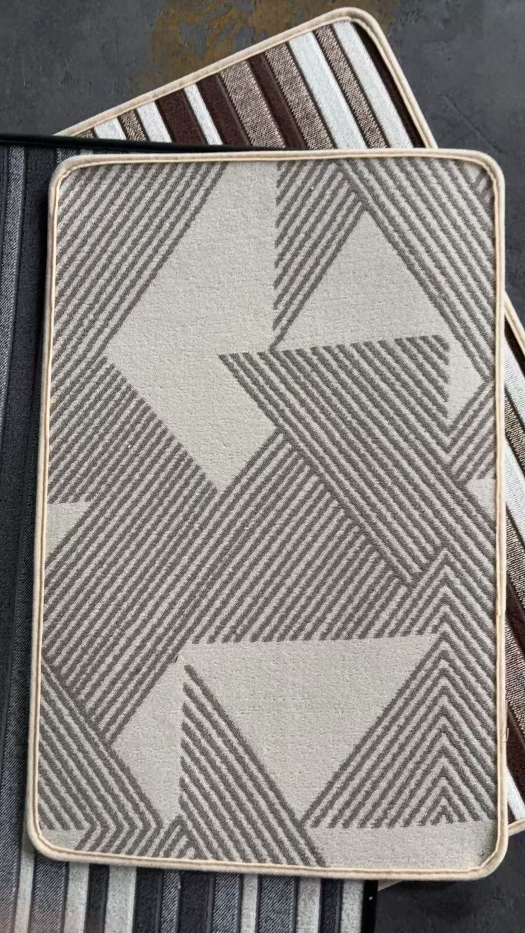 China High Quality Custom Modern TPE Carpet Hand-Tufted Floral Design with Logo Cut-Shape Area Rugs Sets for Hotels Homes Sample Rooms Manufacturer, Manufacturers