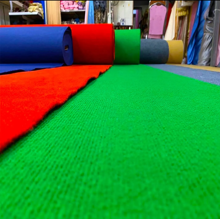 China 600GSM Non-woven line expo carpet Cambodia Rib anti-slip 4mm carpet for exhibition events stripe carpet Manufacturer, Supplier