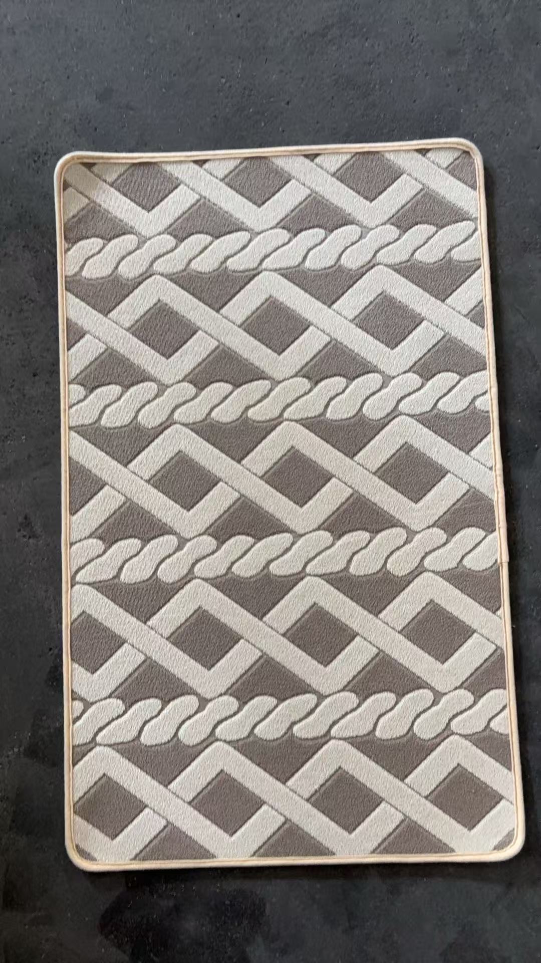 China Strong Anti-fouling Super Wear Resistant Pineapple Pattern Custom Door Mat Mats Door Door Mats Manufacturer, Supplier