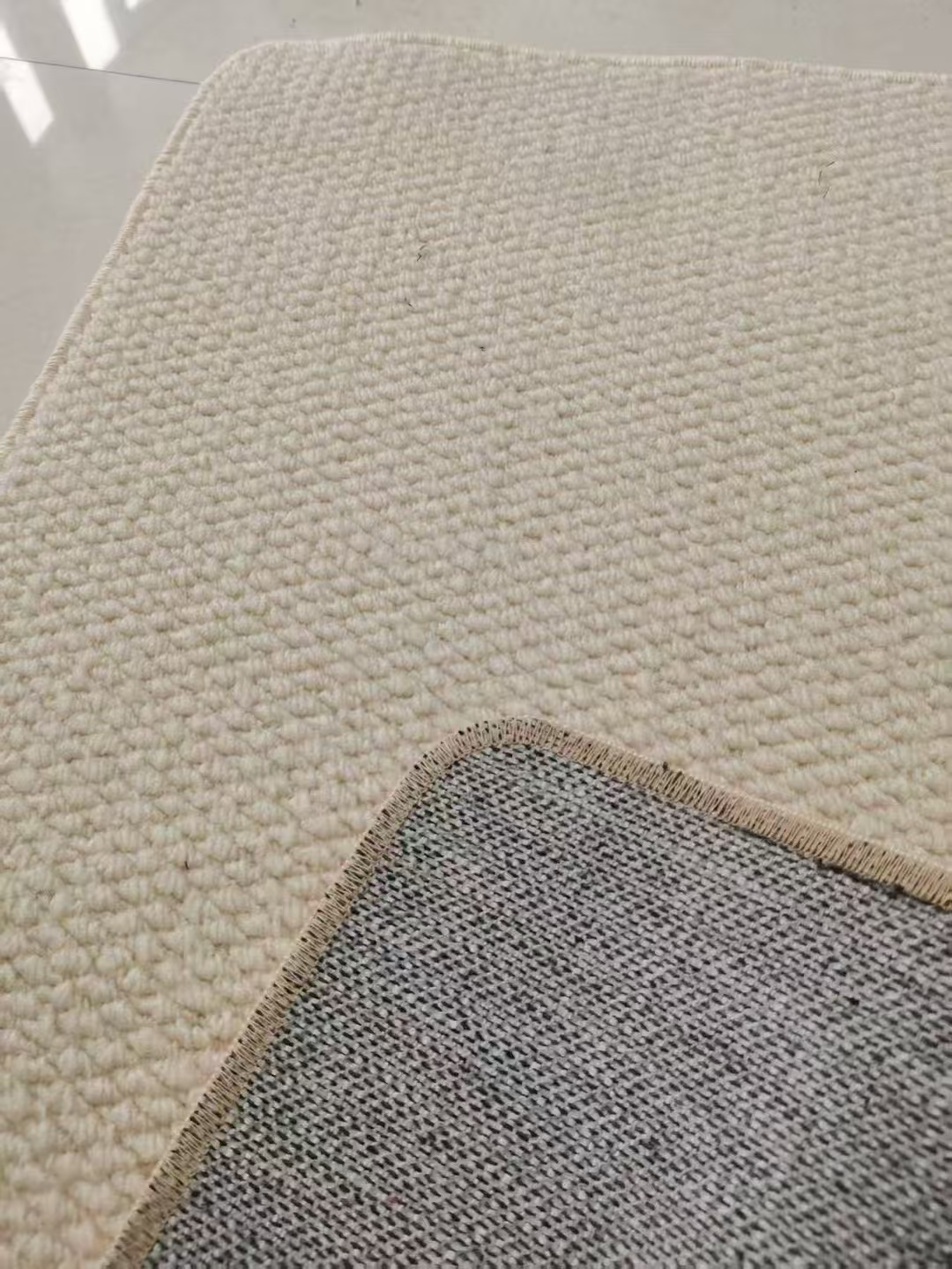 High-Quality Comfortable Fluffy Soft Polyester Fibers Fabric Rug Mat Carpet Manufacturer, Supplier