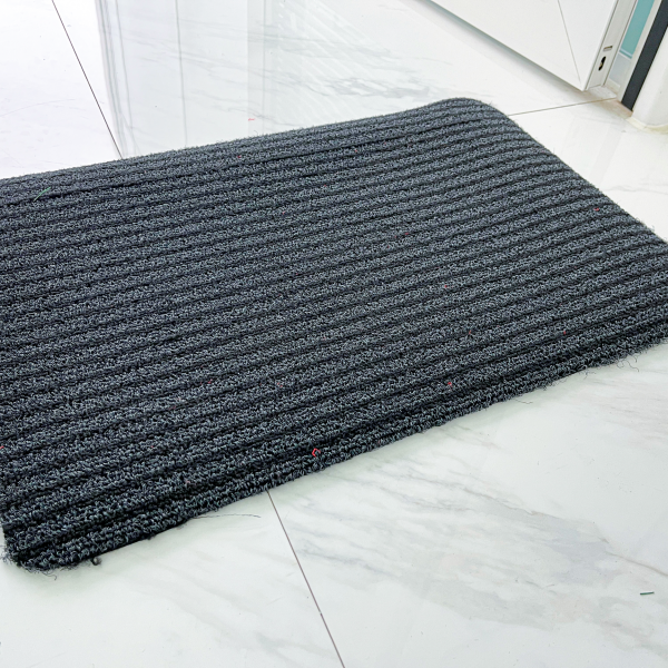 High-Quality Vinyl Entrance Brush Doormat PE PP Plastic Wire Durable Welcome Mat for Outdoor Scrap Mud, Sand Manufacturer, Factory