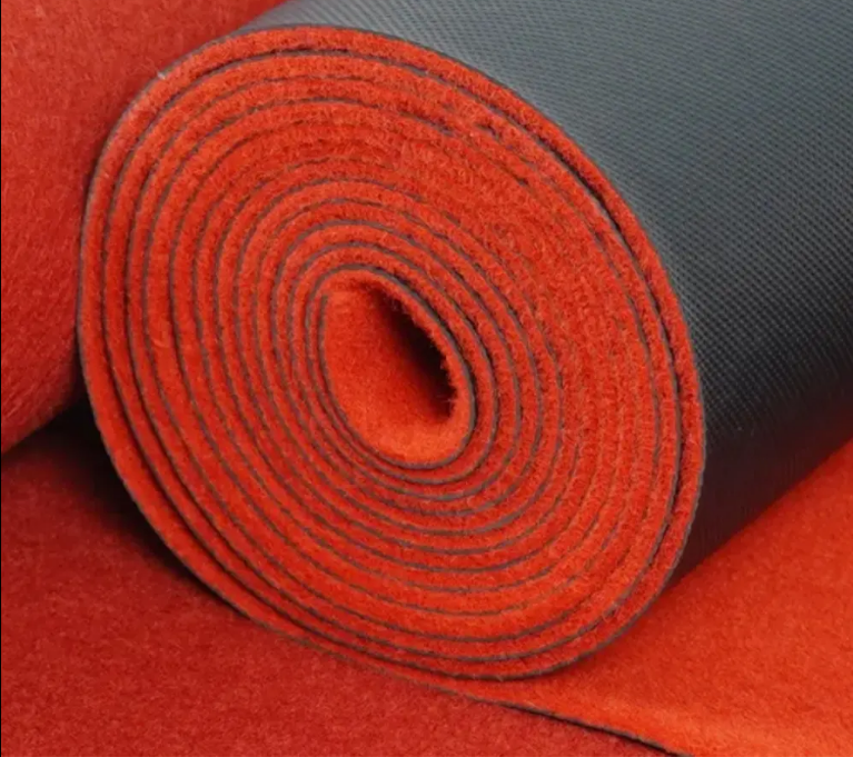 China Hot Selling Anti-Slip PVC Backed Red Carpet with Flowers Soft Washable Polyester Rug for Office Home Weddings Prayers Hotels Supplier, Factories