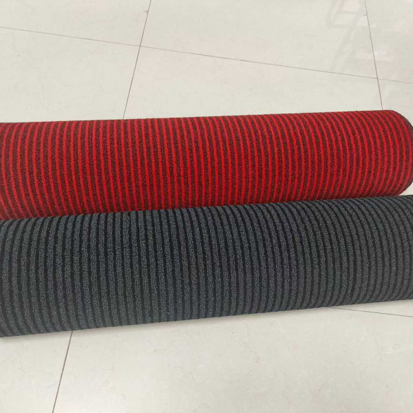 High-Quality Vinyl Entrance Brush Doormat PE PP Plastic Wire Durable Welcome Mat for Outdoor Scrap Mud, Sand Manufacturer, Factory