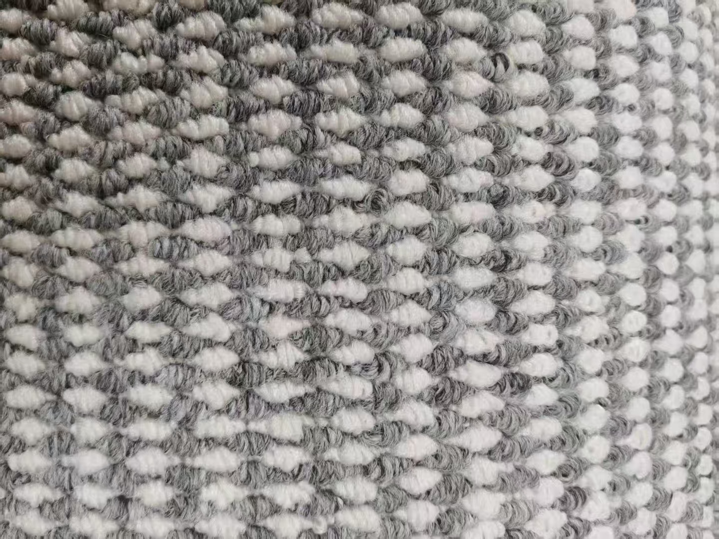 High-Quality Comfortable Fluffy Soft Polyester Fibers Fabric Rug Mat Carpet Manufacturer, Supplier