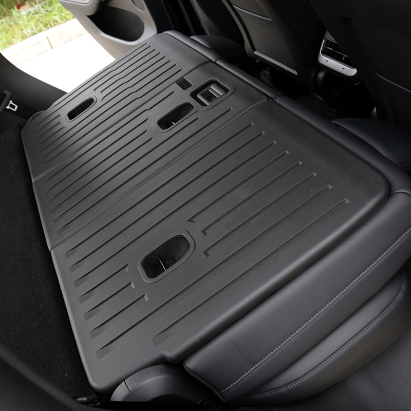 Tesla Model Y Mats Display 5